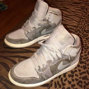 Jordan Shoes Size 6.5 Boys